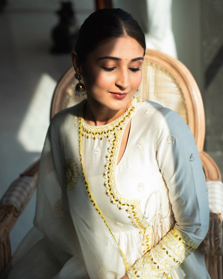 DHVANI BHANUSHALI IN IVORY ANGRAKHAA SET