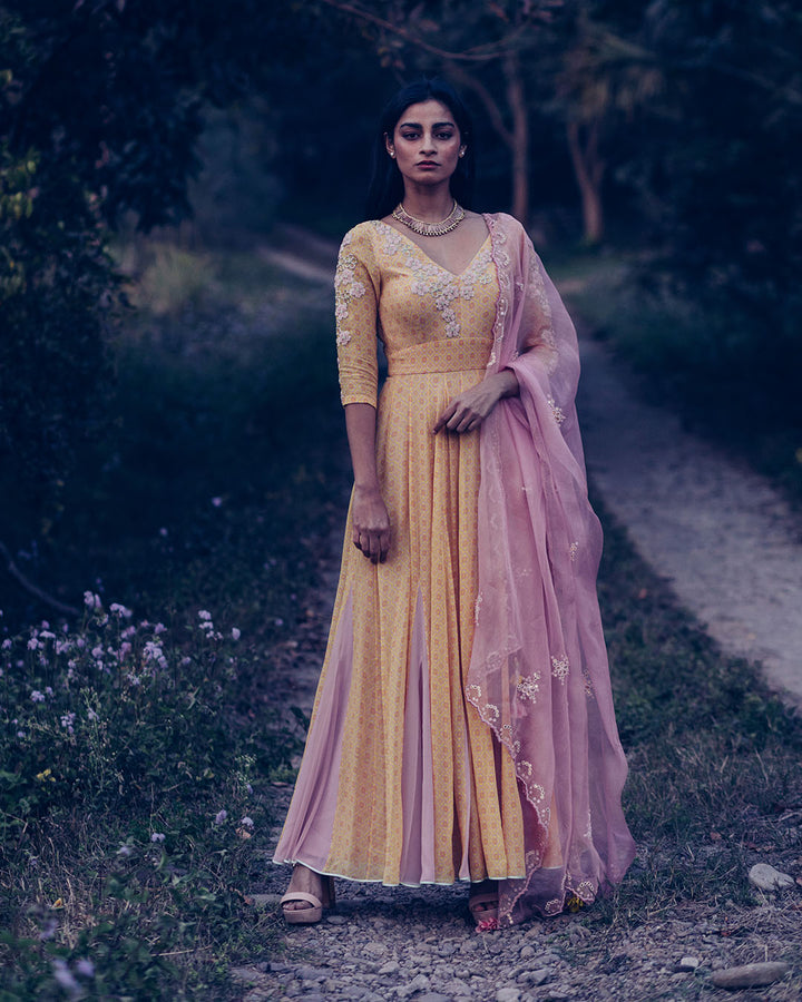 Hand Embroidered Kalidar with Dupatta and Churidar (SW03)