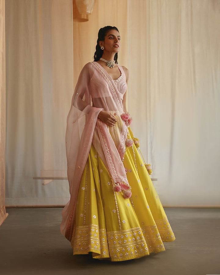 AROHA LEHENGA SET ( MZ LH 02 )