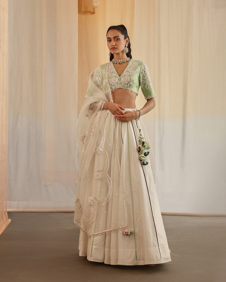INEJ LEHENGA SET ( MSP 45B )