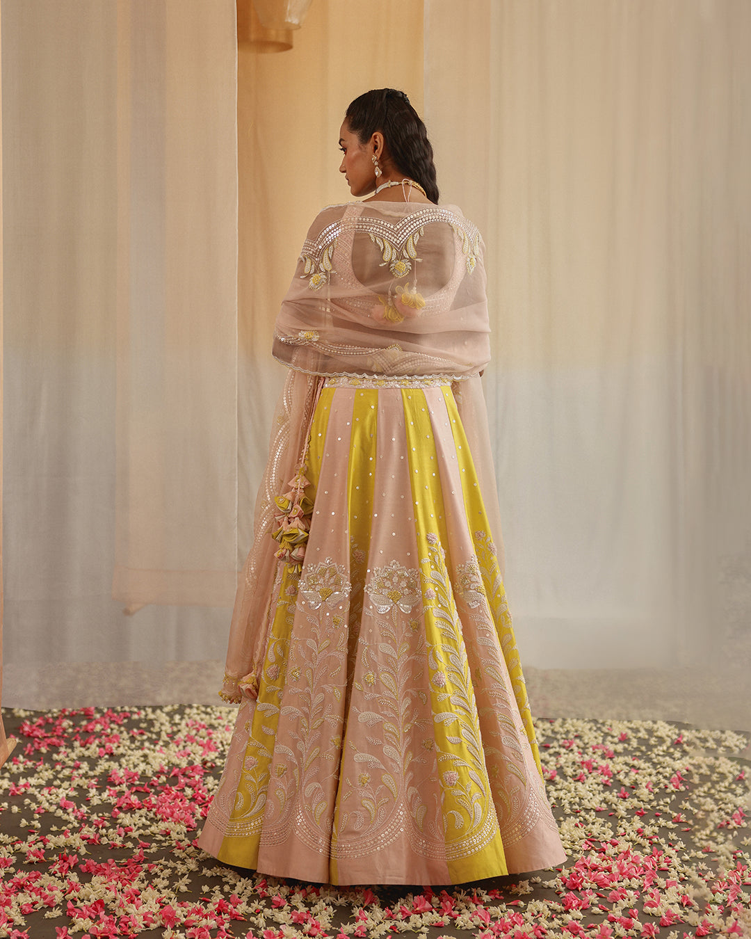 Dahlia lehenga set ( zhr 11 )
